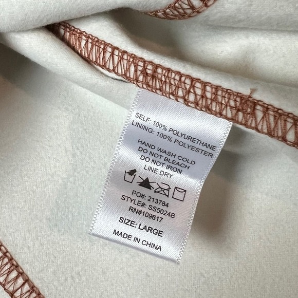 Altar'd State Mini Skirt Size LG Salmon Orange Aztec Faux Leather Boho Chic NEW - Picture 5 of 5